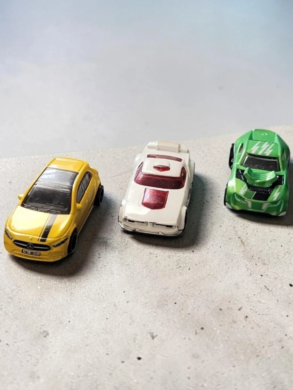 (Lot Of 3) Hot Wheels Twinduction/Fast Fish /Mercedes-Benz A-Class/1:64 Die-Cast